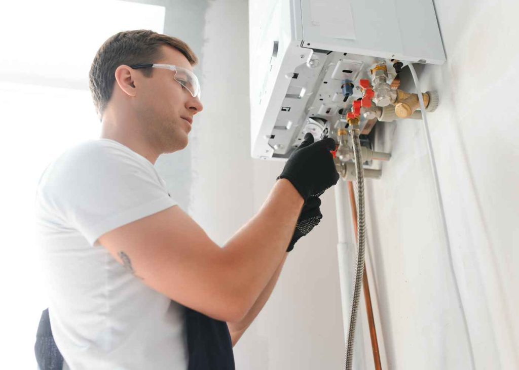 5 Ways Prompt Water Heater Repairs Protect Your Home
