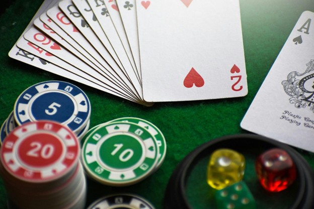 Virtual Jackpots in the Desert: A Deep Dive into the Best Online Poker Casinos for Kuwait Players